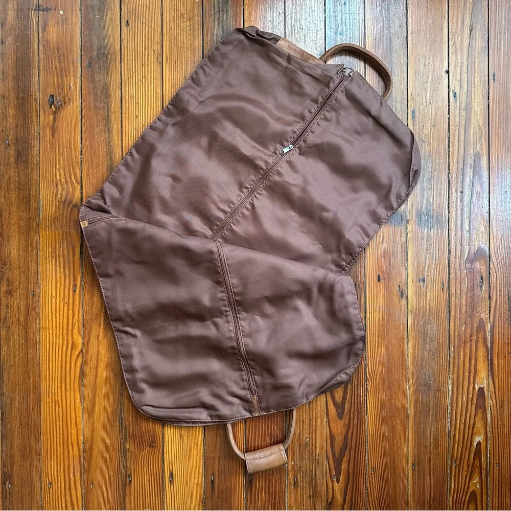Boulder Ridge leather garment bag